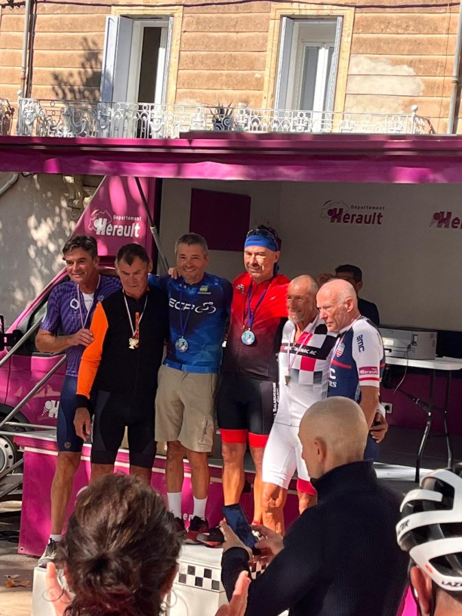 Georges SANCHEZ sur le podium du CLM à Montagnac 34